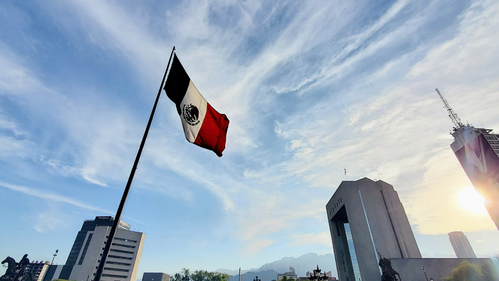 POR EL BIEN DE NUEVO LEÓN, EL ESTADO NECESITA GOBERNABILIDAD Y RESPETO AL ESTADO DE DERECHO